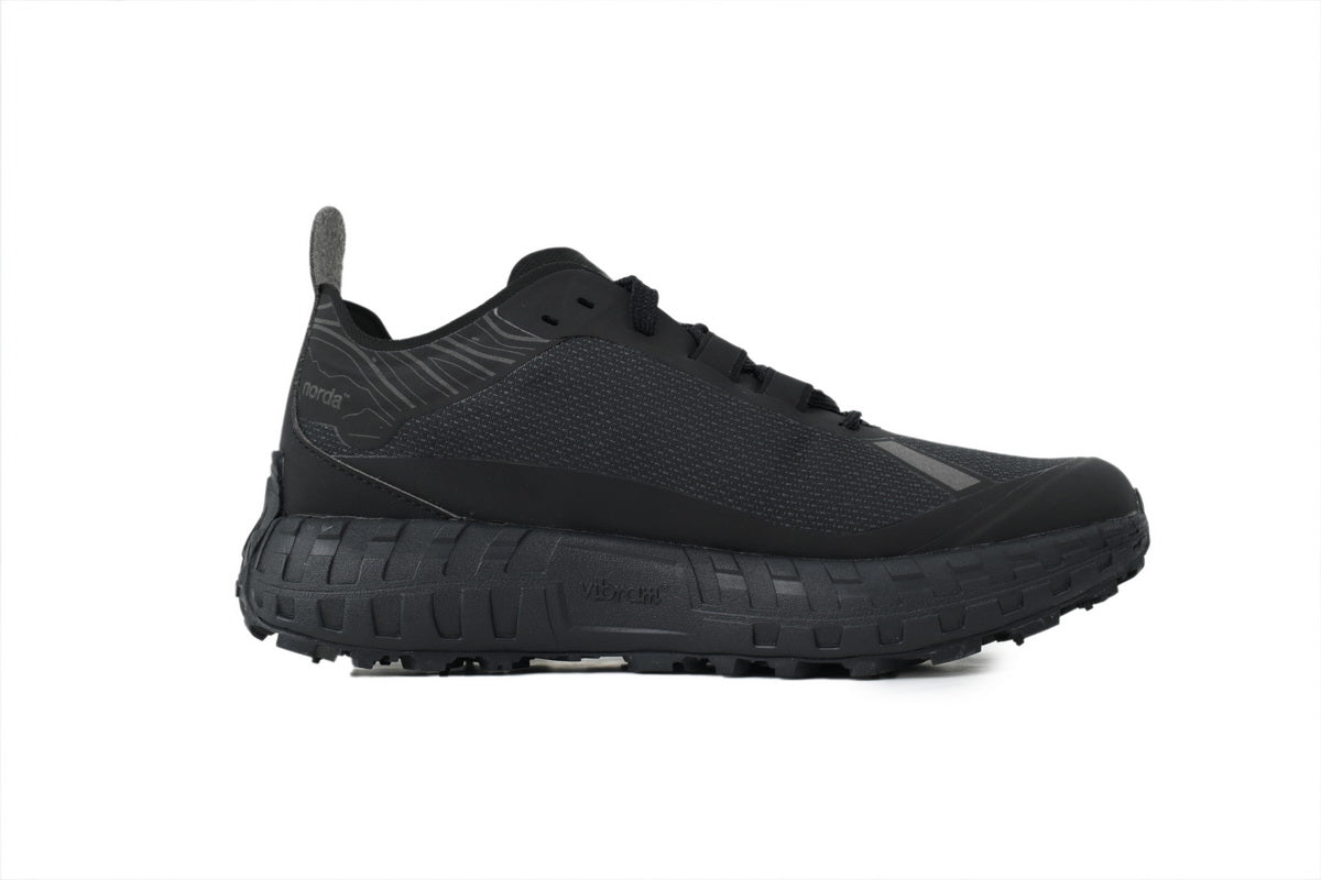 Norda 001 Trail Running Shoes "Stealth Black"