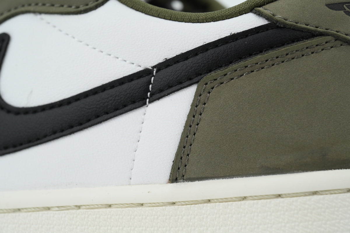Air Jordan 1 Retro Low OG "Medium Olive" Sneakers