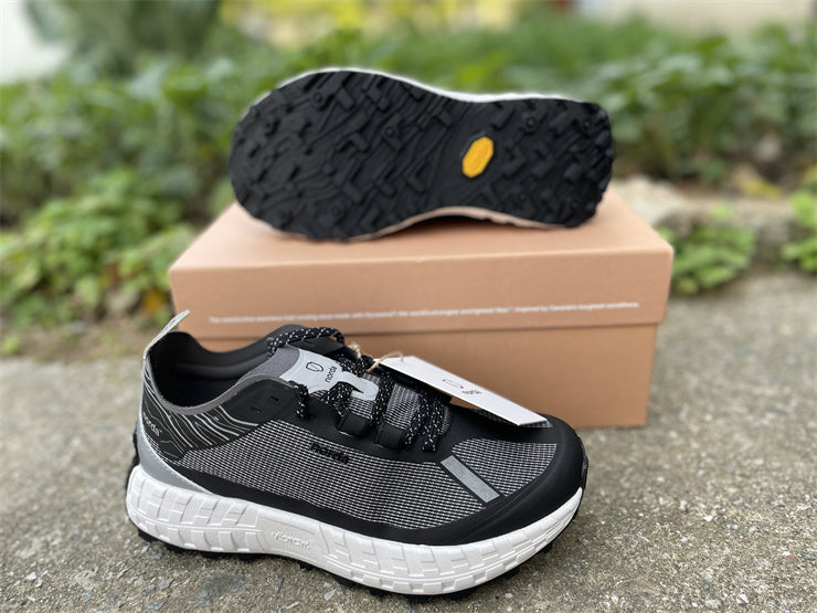 norda 001 G+ Spike "Stealth Black