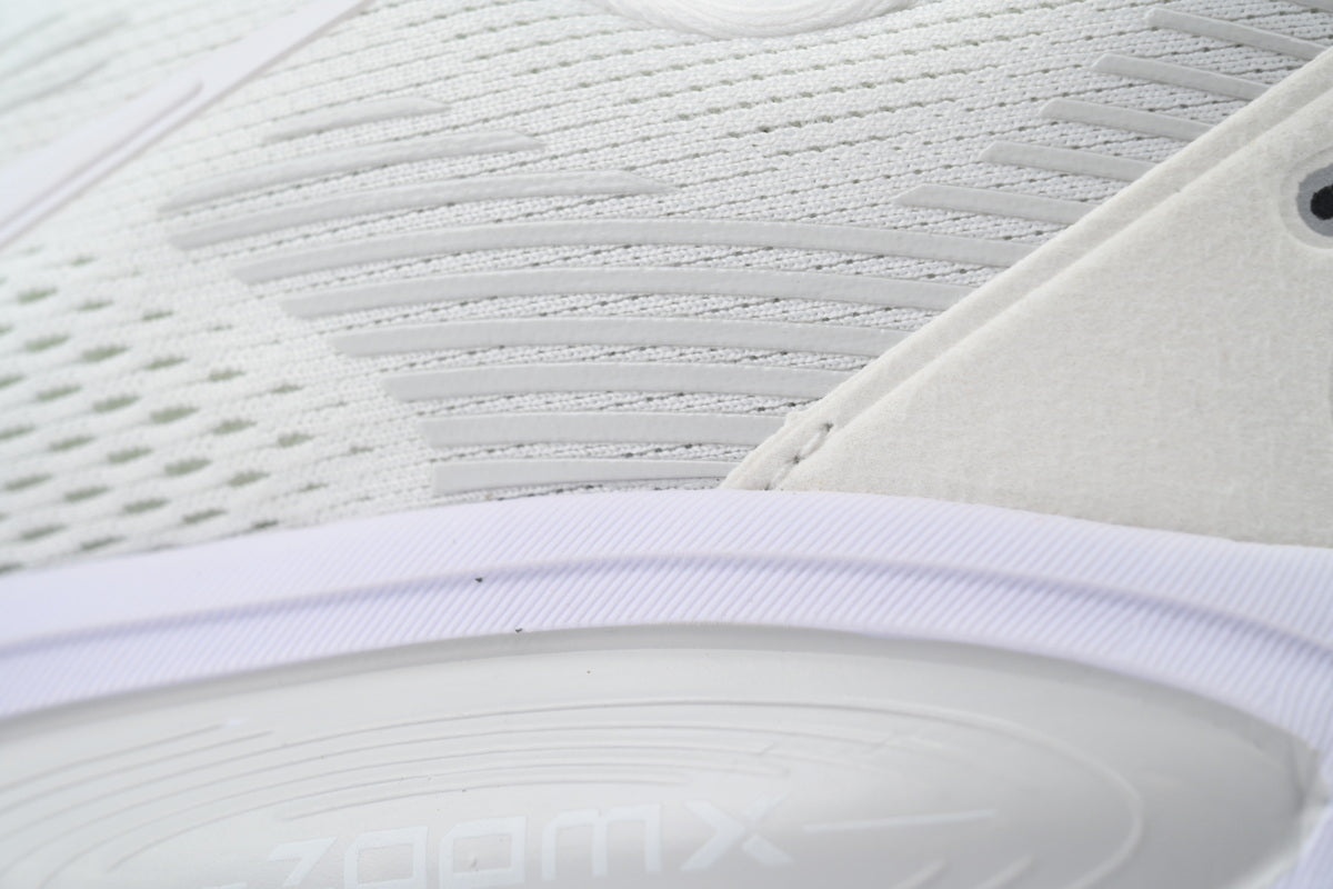 Nike Vomero 18 Running Shoes - White/Pure Platinum