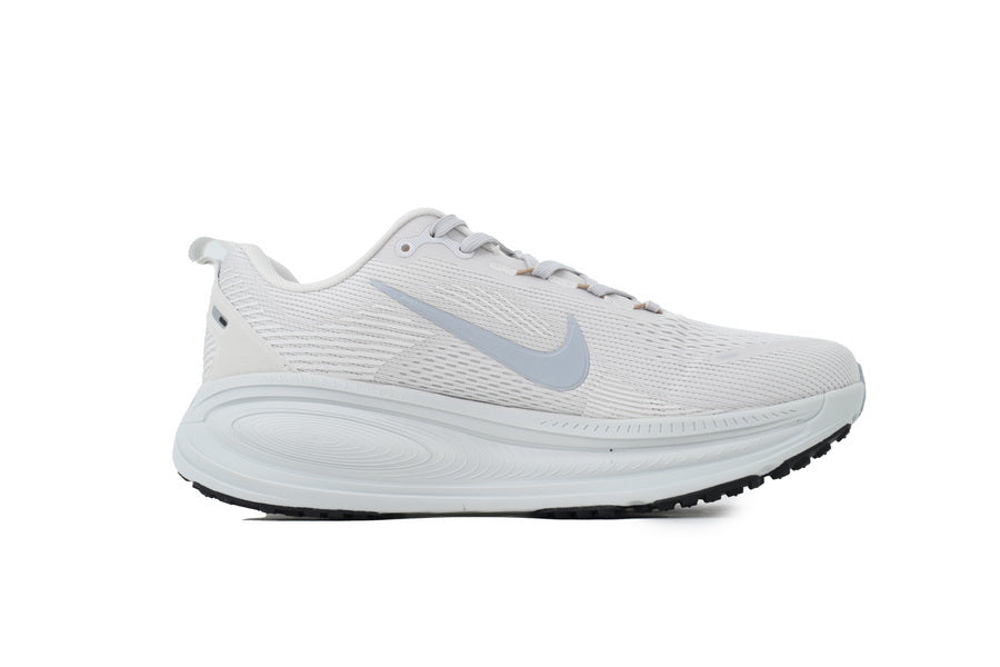 Nike Vomero 18 Women's Road Running Shoes