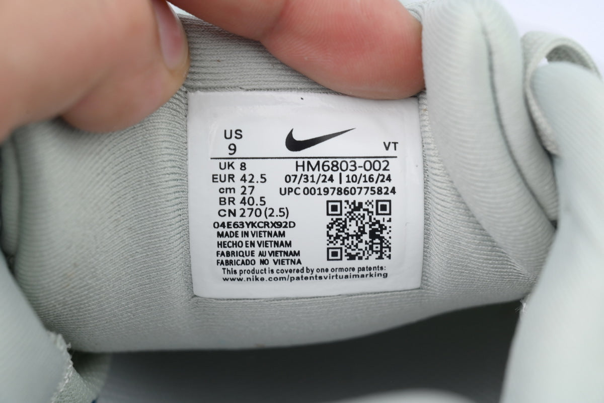 Nike Vomero 18 Running Shoes - Barely Green/Light Silver