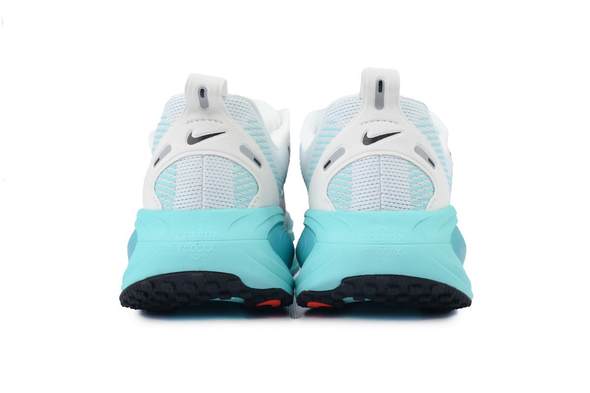 Nike Vomero 18 Running Shoes - White/Glacier Blue