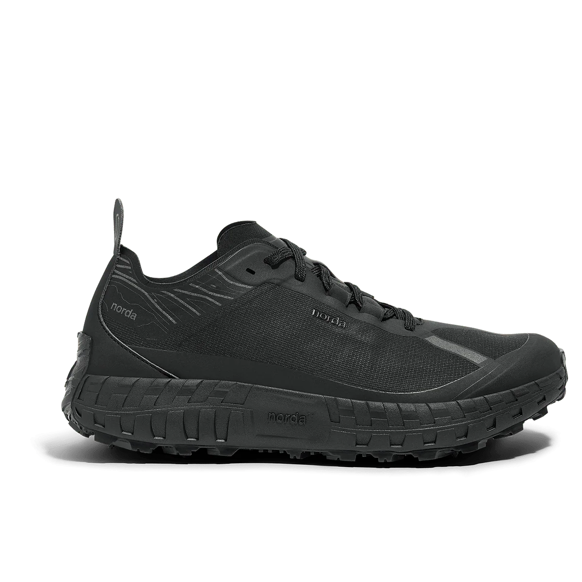 norda 001 "Stealth Black"