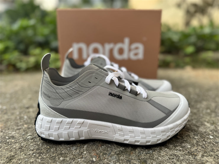 norda 001 "White/Silver"