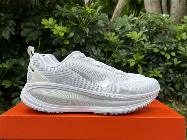 Nike ZoomX Vomero 18 "Pure White/Silver"