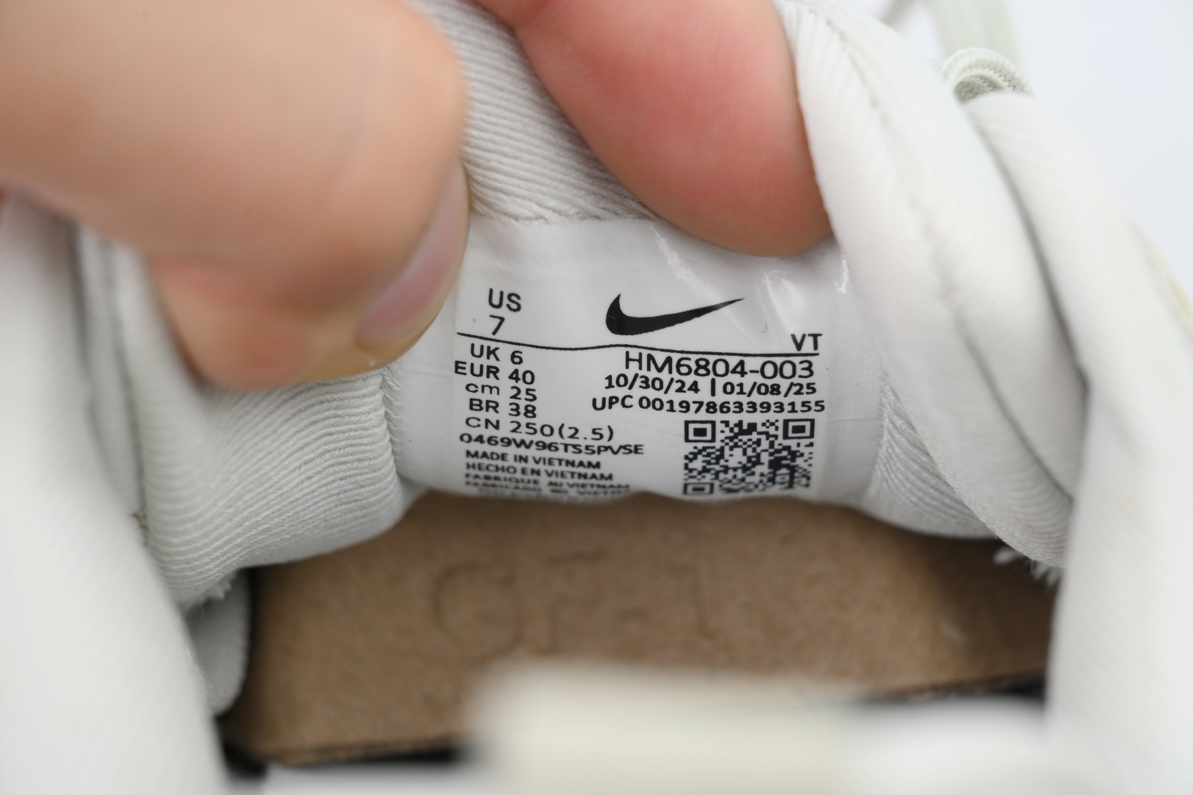 Nike Vomero 18 Running Shoes - Light Bone/College Grey