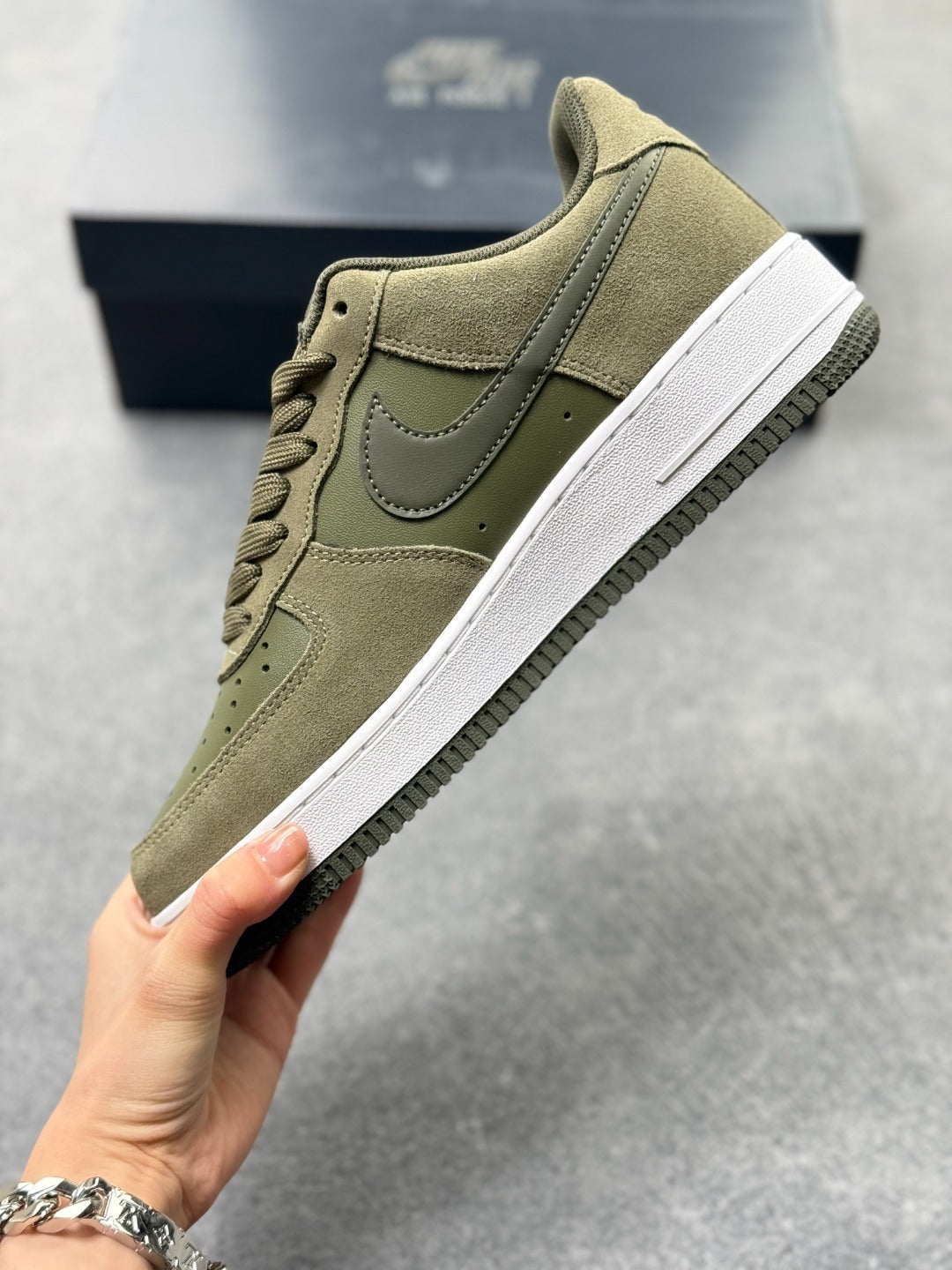 Nike Air Force 1 '07 LV8