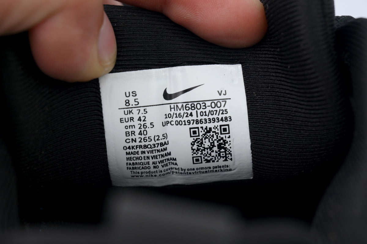 Nike Vomero 18 Running Shoes - Black/White/Sail