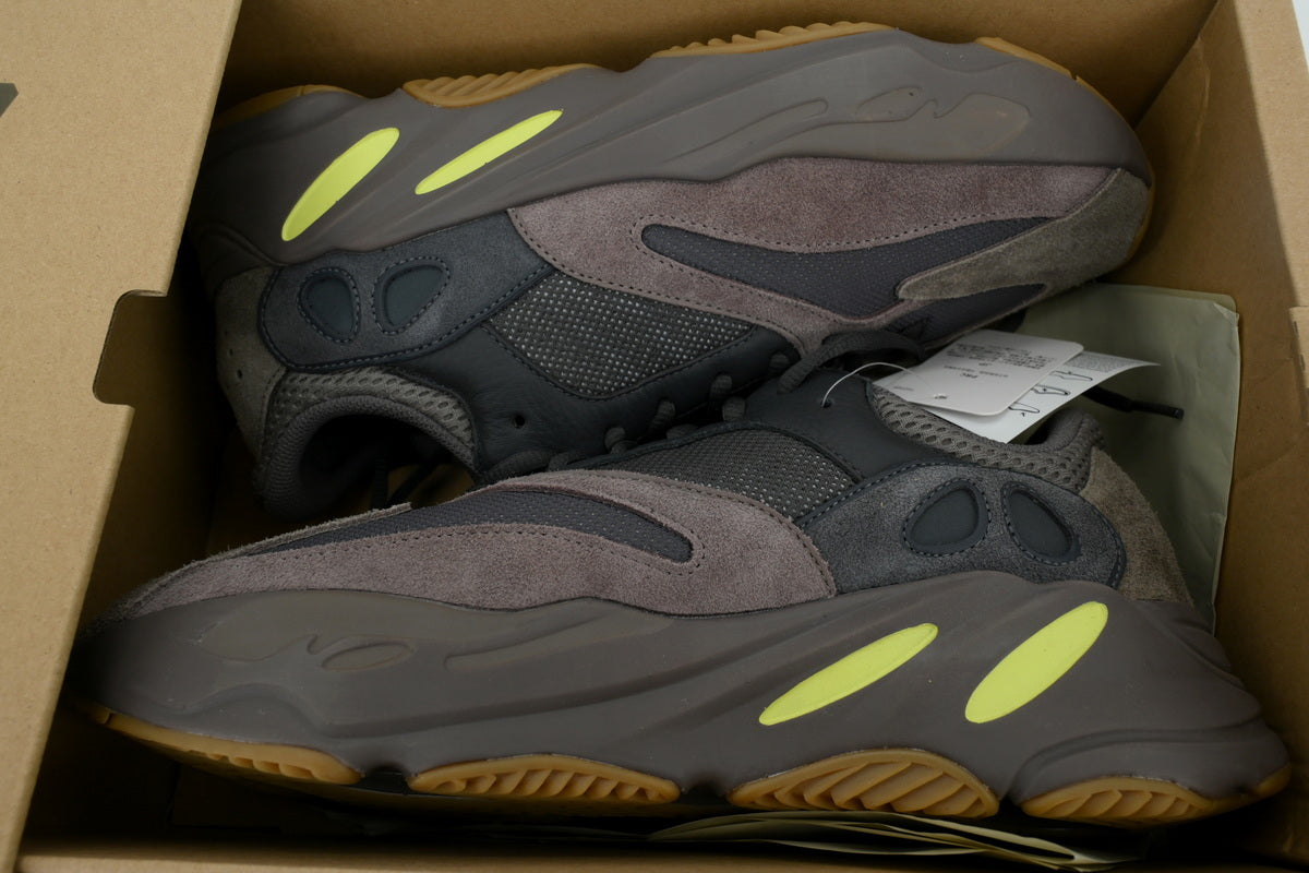 Adidas Yeezy Boost 700 "Mauve"