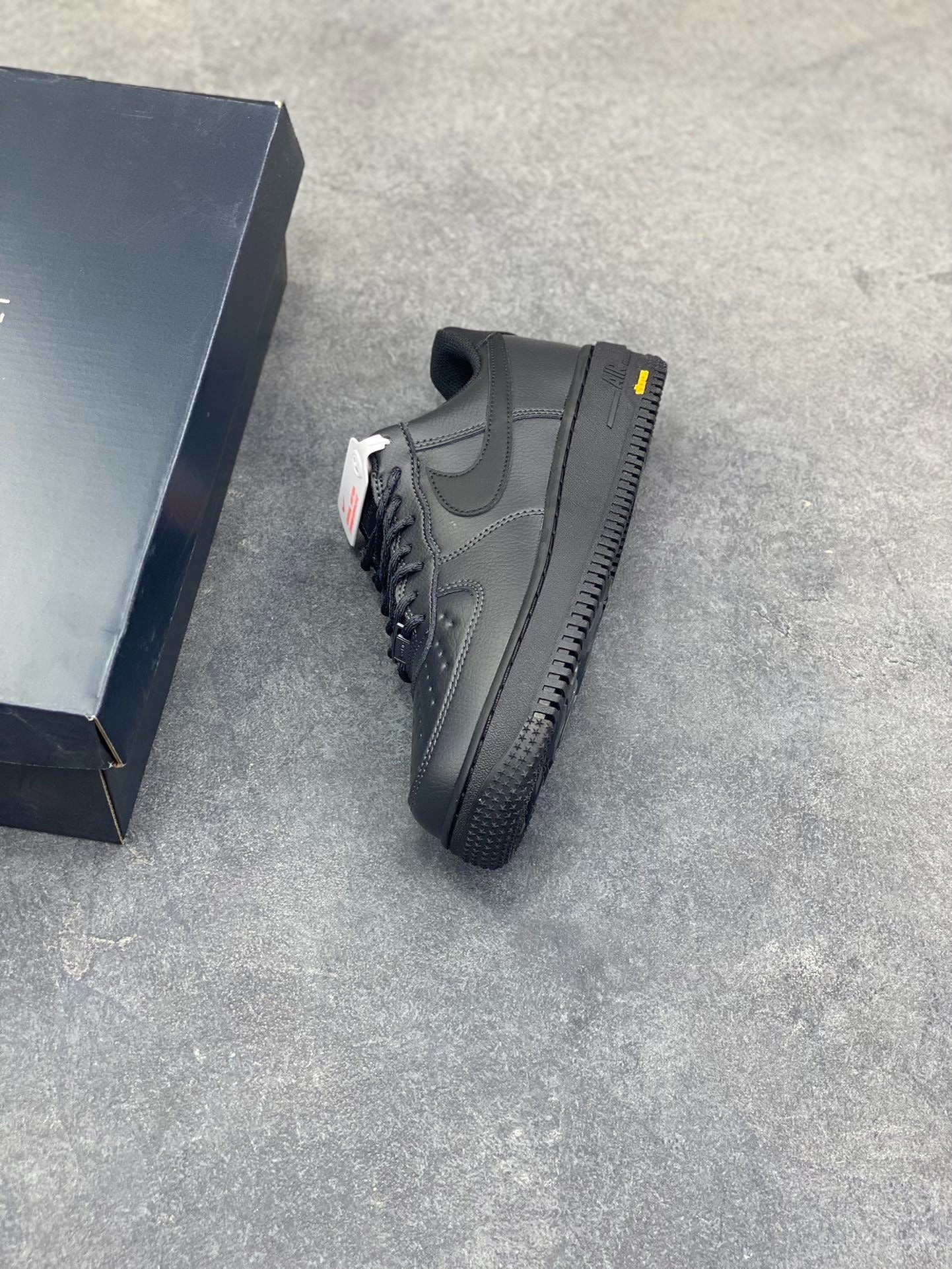 Nike Air Force 1 Gore-Tex Vibram