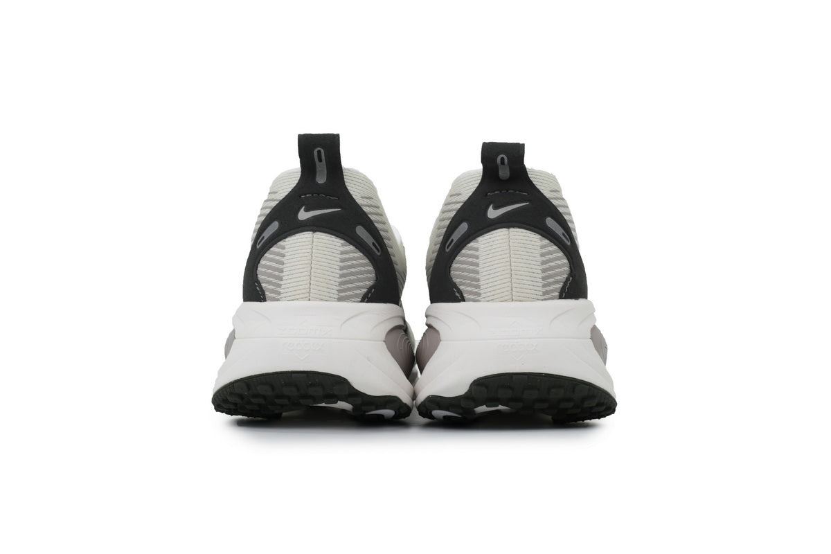 Nike Vomero 18 Run Men's Road Running Shoes - Summit White/Black