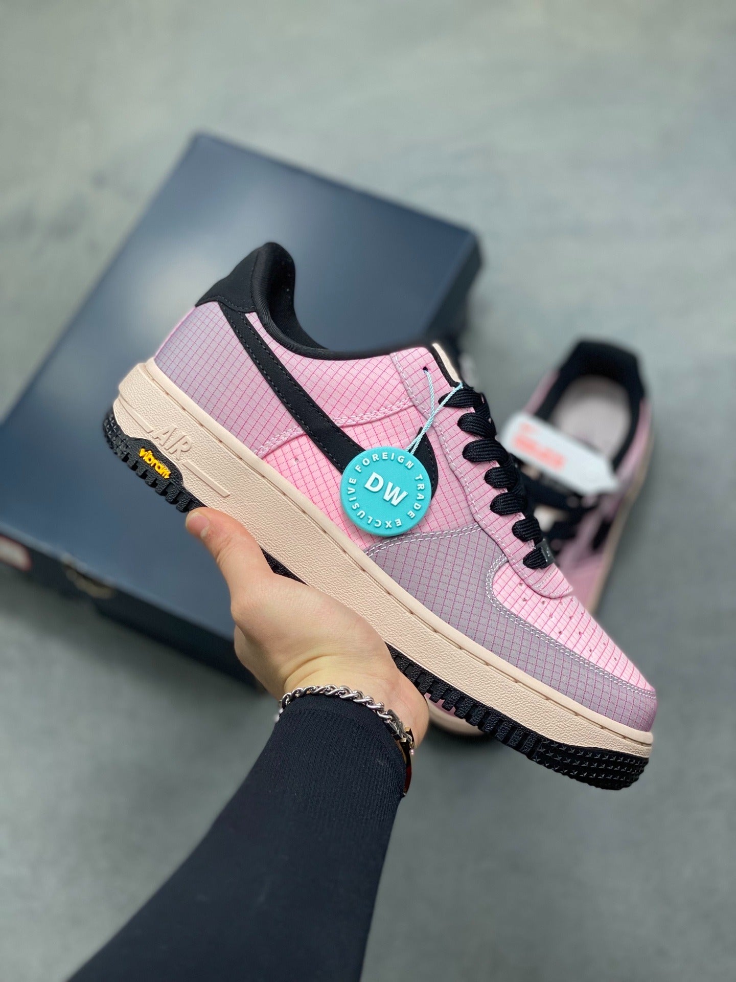 Nike Air Force 1 '07 Low "Pink Grid Ripstop"