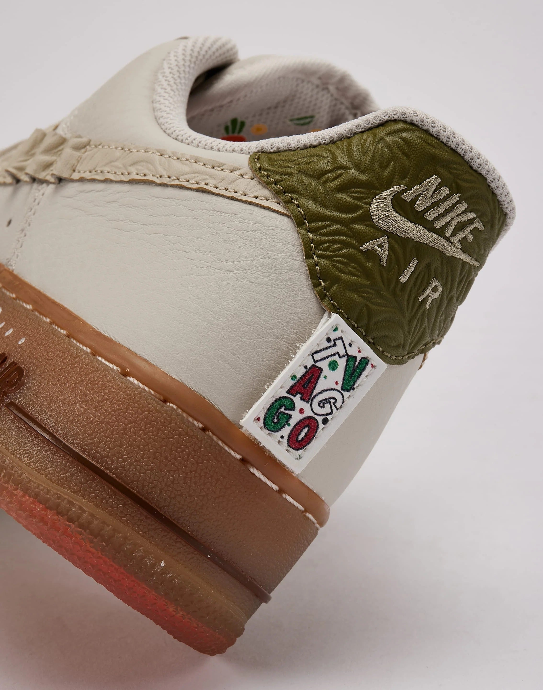 Air Force 1 '07 x Doernbecher Freestyle "Oli"
