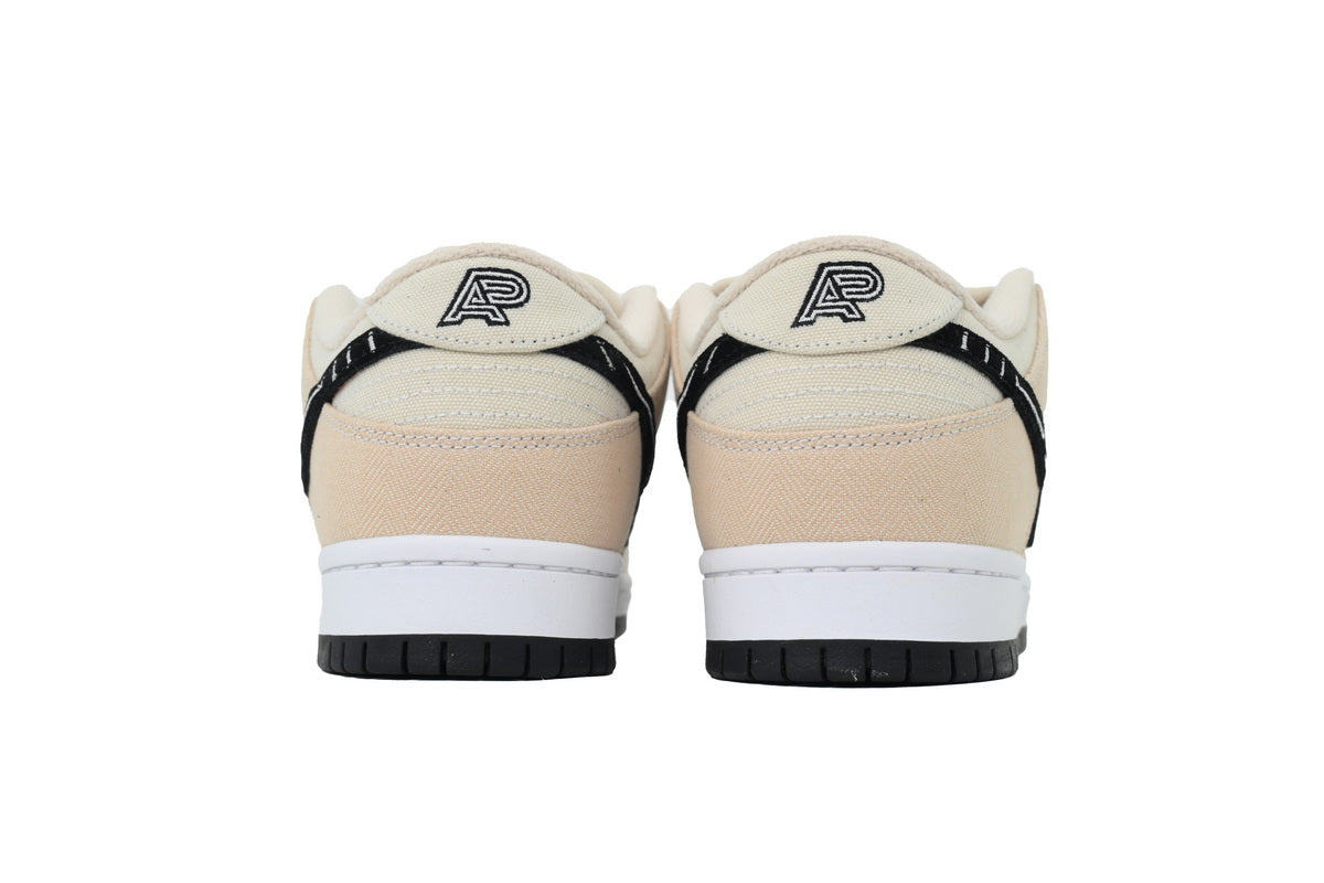 Nike SB Dunk Low 'Albino & Preto Jiu-Jitsu'
