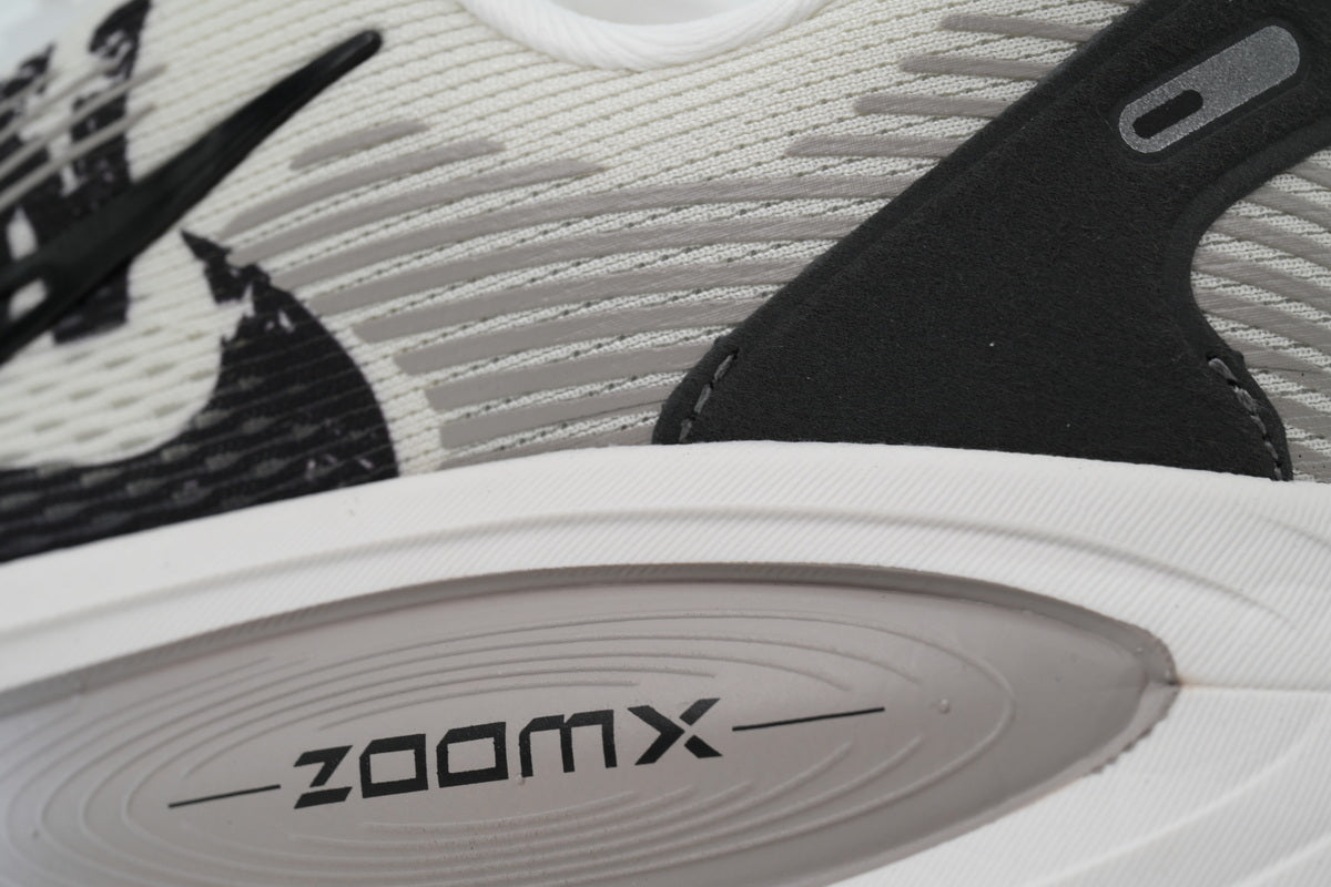 Nike Vomero 18 Run Men's Road Running Shoes - Summit White/Black