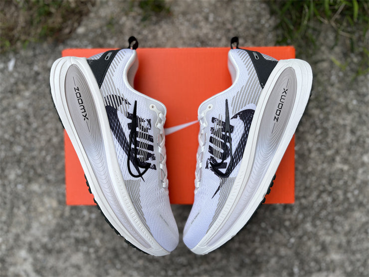 Nike ZoomX Vomero 18 "Graphic White/Black"