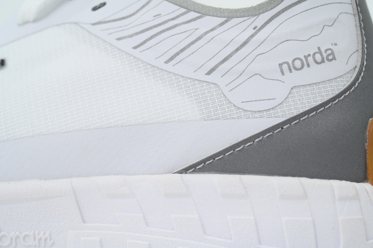 Norda 001 Trail Running Shoes "White / Gum"