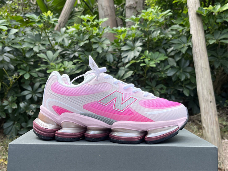 New Balance Warped Runner
