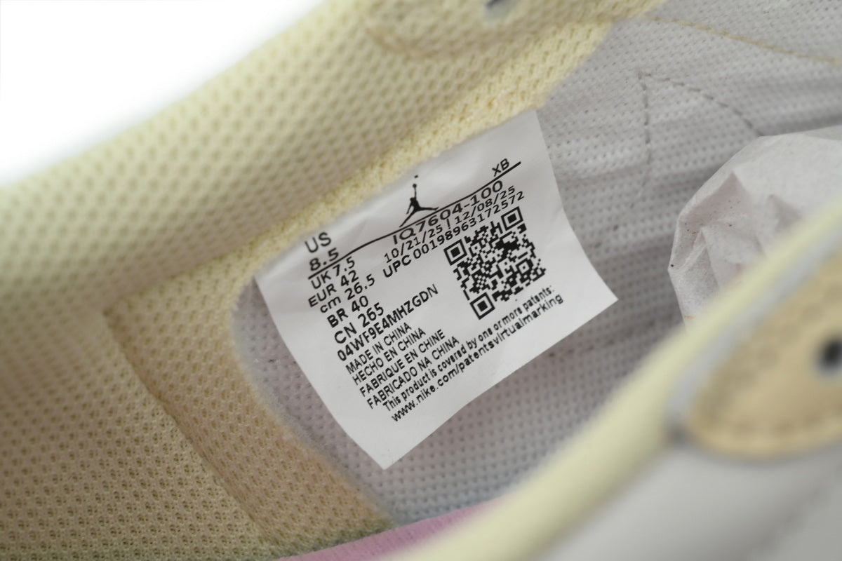 Travis Scott x Air Jordan 1 Retro Low OG "Shy Pink"