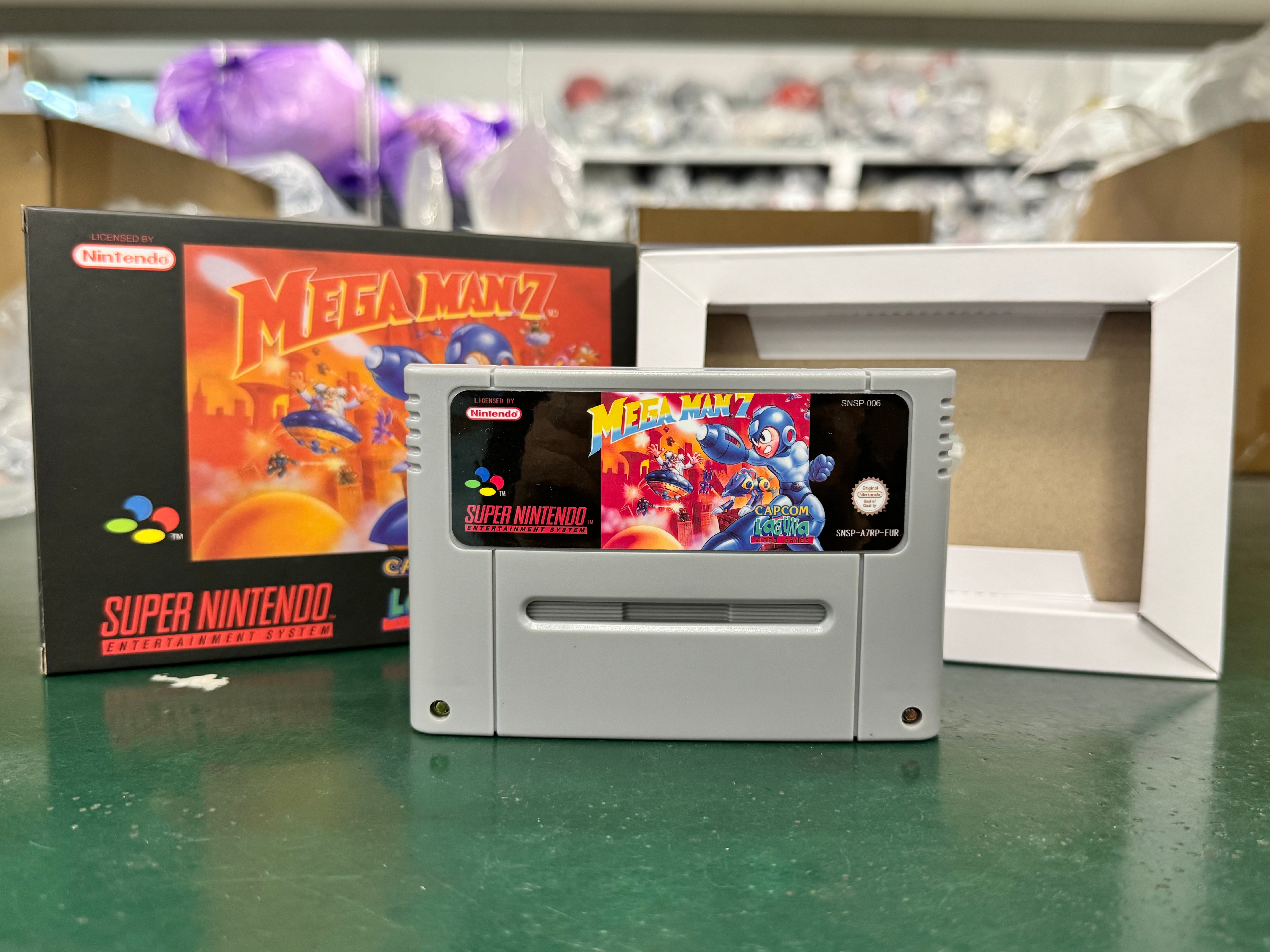 Mega Man 7 SNES PAL EUR game cartridge console video game with Box