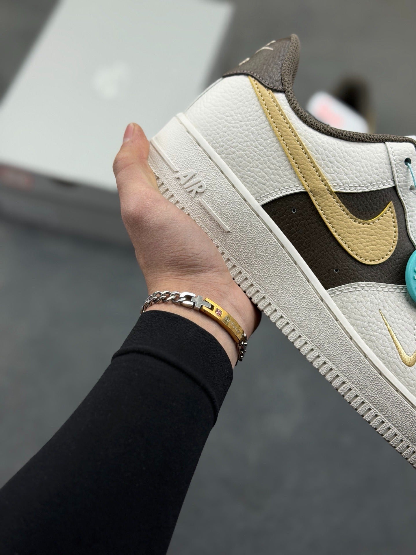 Nike Air Force 1 '07 LV8 Dark Chocolate  Women's