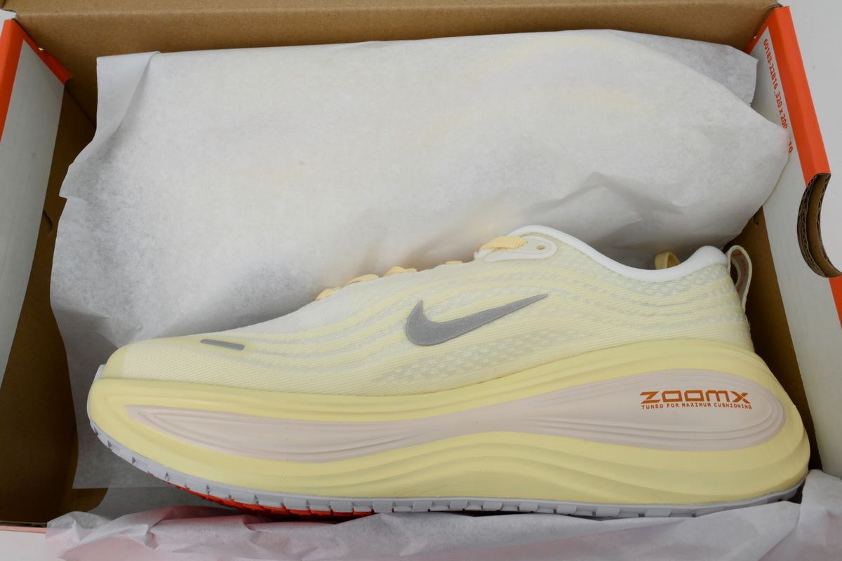Nike Vomero Plus Women's "Summit White / Alabaster"