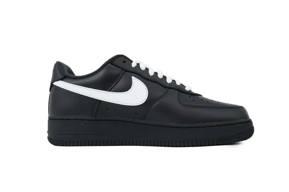 Nike Air Force 1 Low Supreme "Black White"
