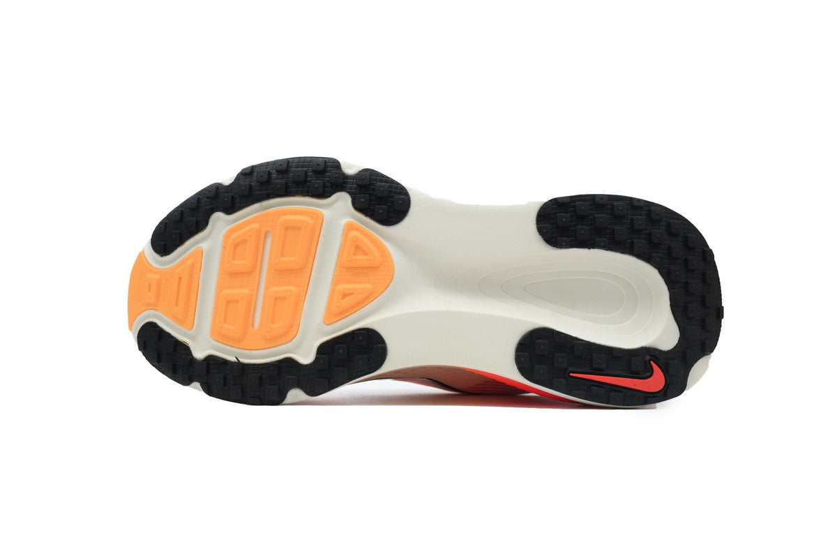 Nike Vomero 18 Running Shoes - Guava Ice/Hyper Crimson