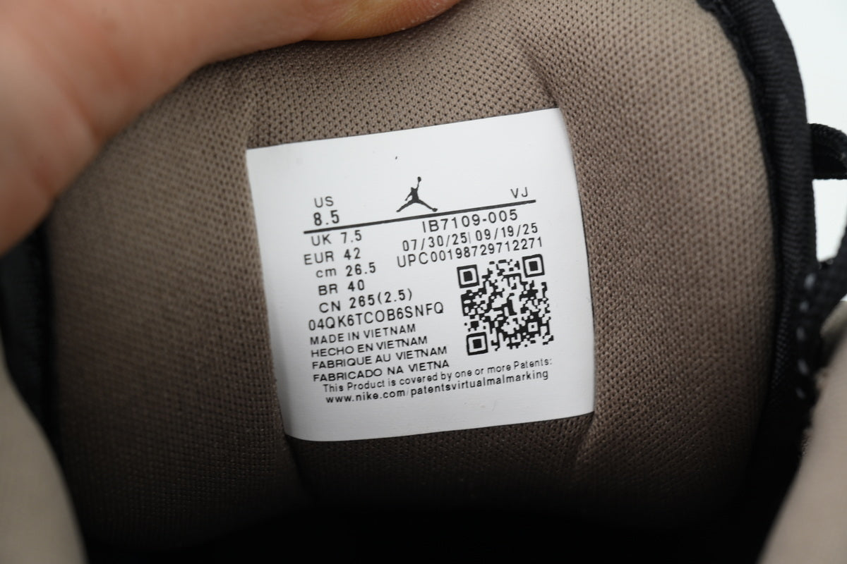 Air Jordan 1 Low SE "Olive Grey" Sneakers