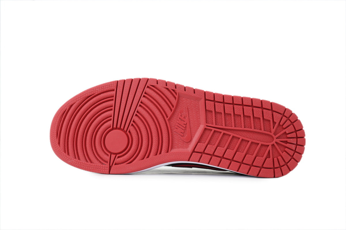 Air Jordan 1 Retro Low OG "Banned" Sneakers