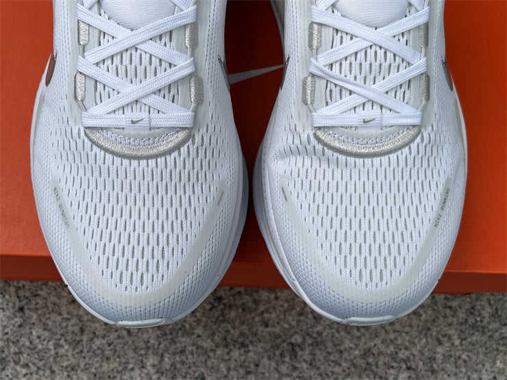 Nike ZoomX Vomero 18 "Pure White/Silver"