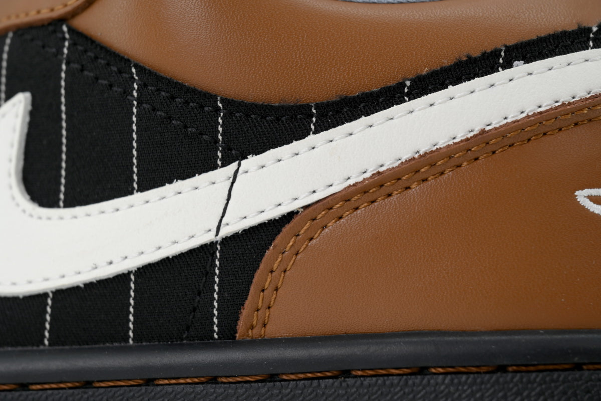 Air Jordan 1 Low SE "Black Light British Tan"