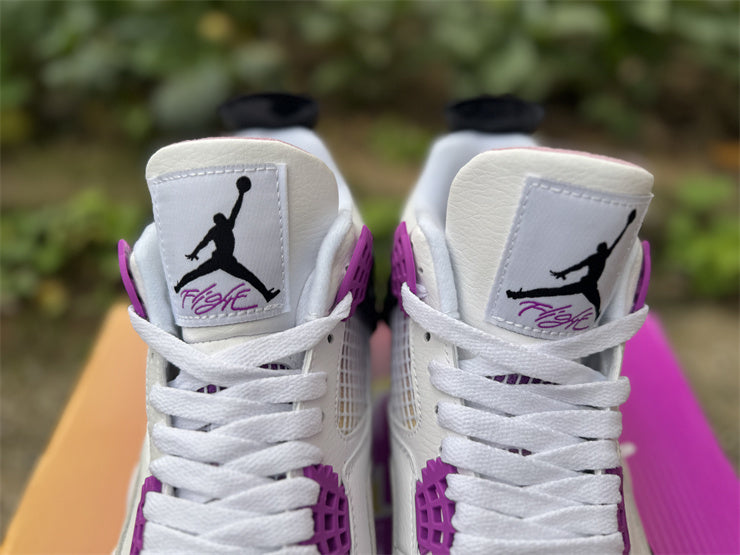 Air Jordan 4 Retro "Comic"