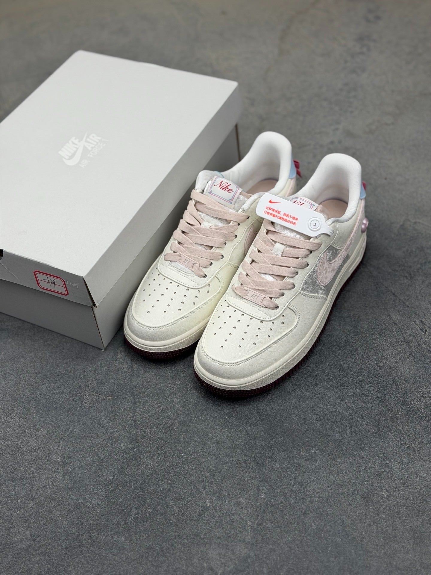 Nike Air Force 1 '07 Low Crushed Velvet  Women's