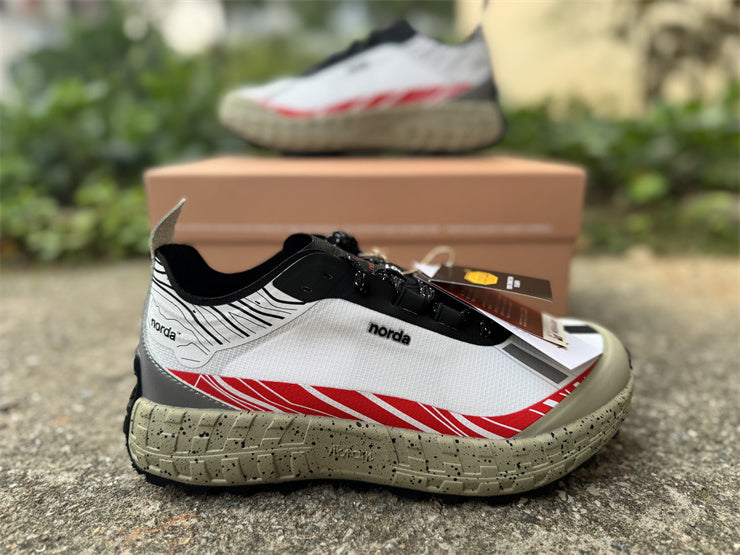 norda 001 "White/Red"