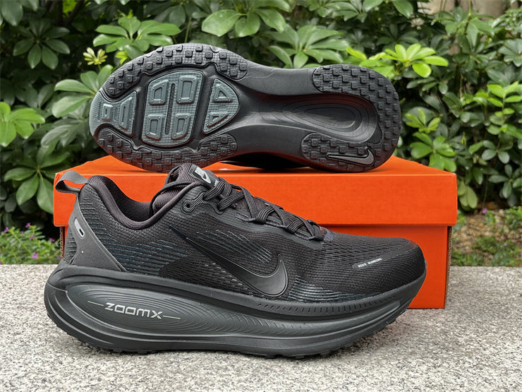 Nike ZoomX Vomero 18 "Triple Black"