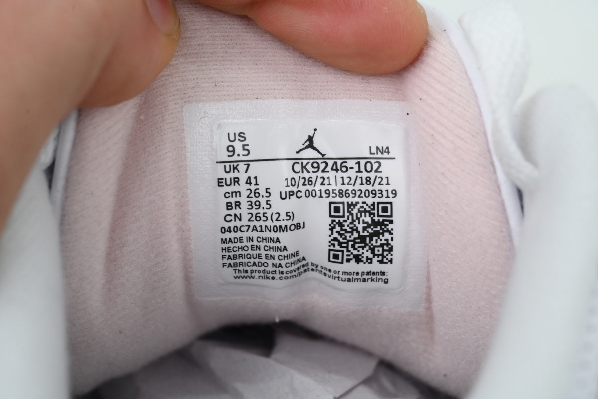 Air Jordan 3 Retro Neapolitan Dark Mocha
