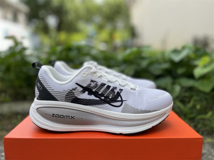 Nike ZoomX Vomero 18 "Graphic White/Black"