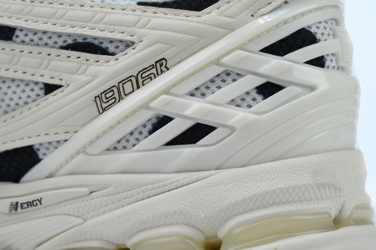 New Balance 1906R 'Polka Dot Sea Salt White Black'