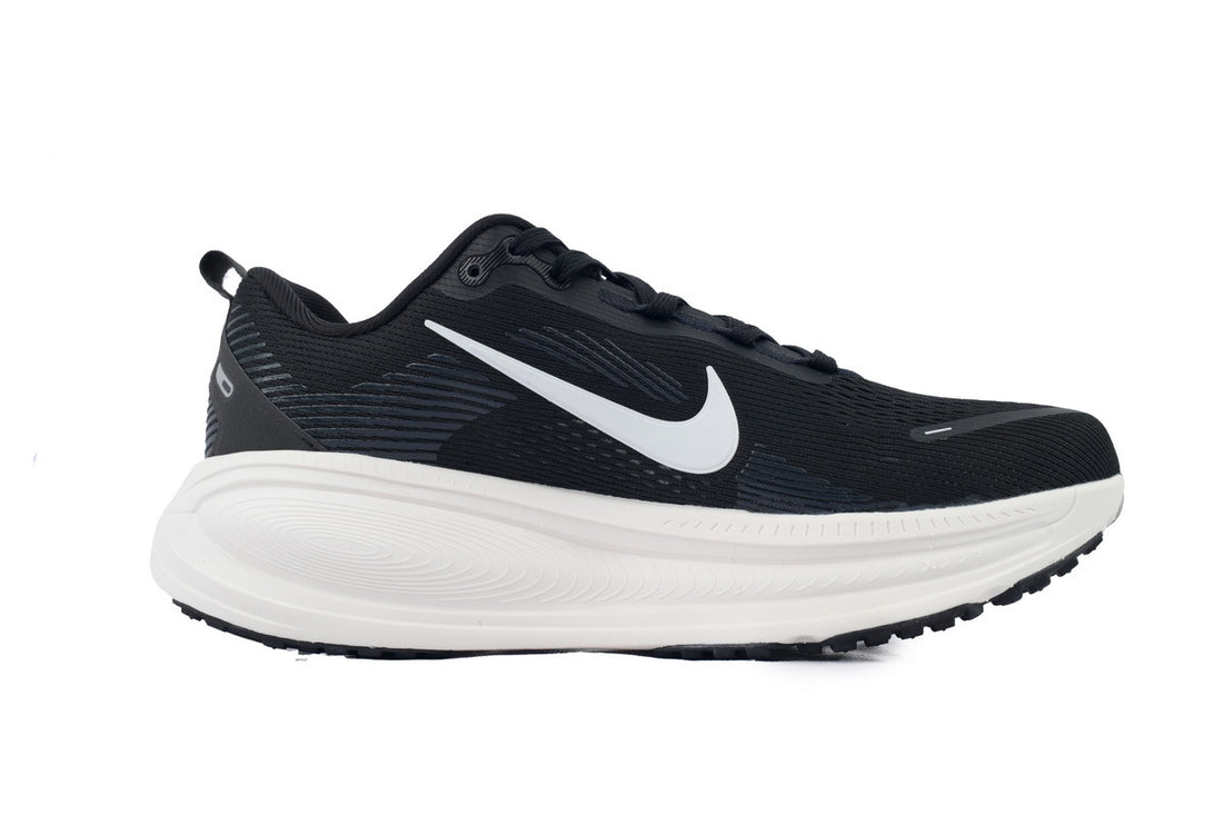 Chaussures de course Nike Vomero 18 - Noir/Blanc/Voile
