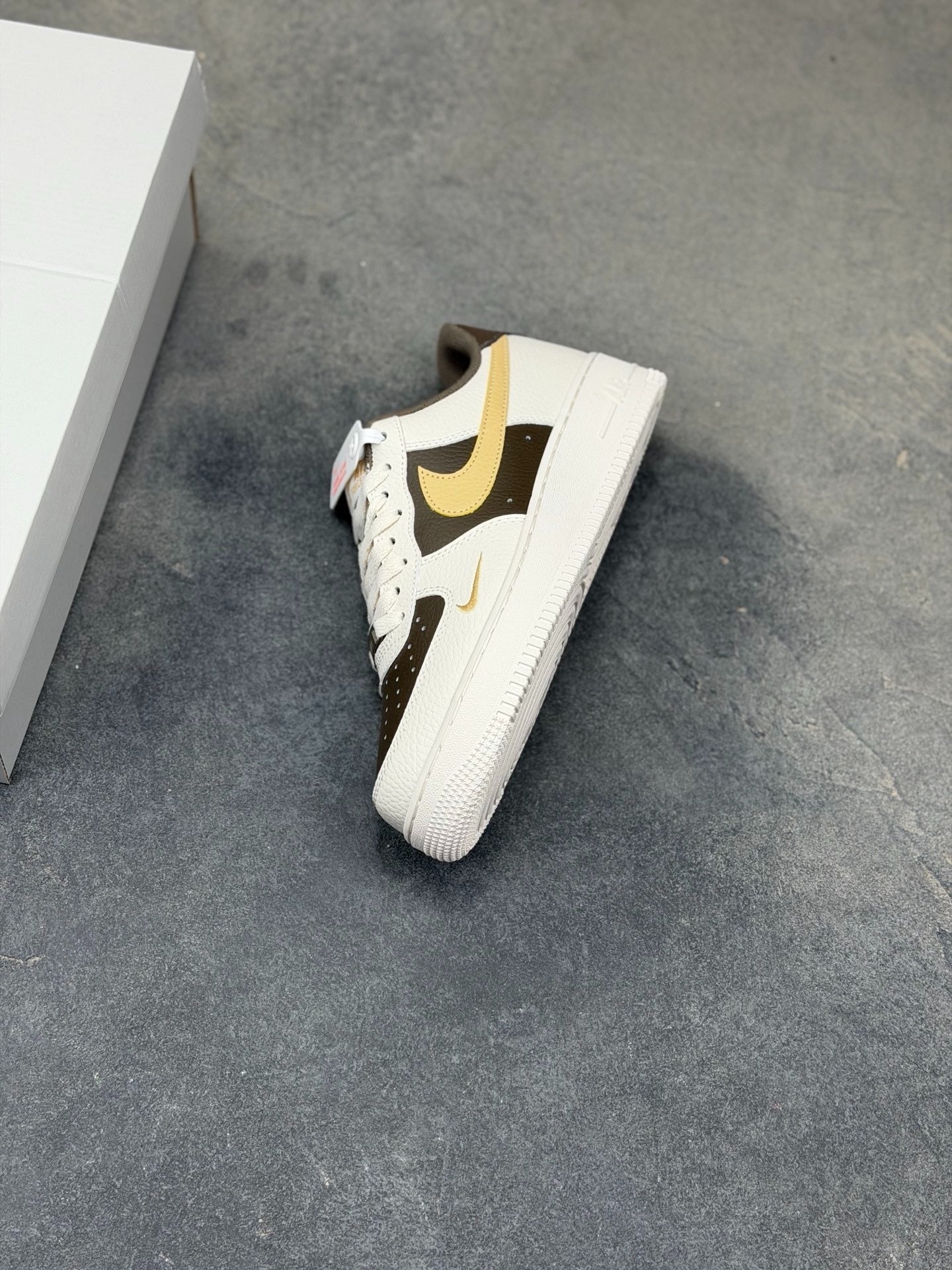 Nike Air Force 1 '07 LV8 Dark Chocolate  Women's
