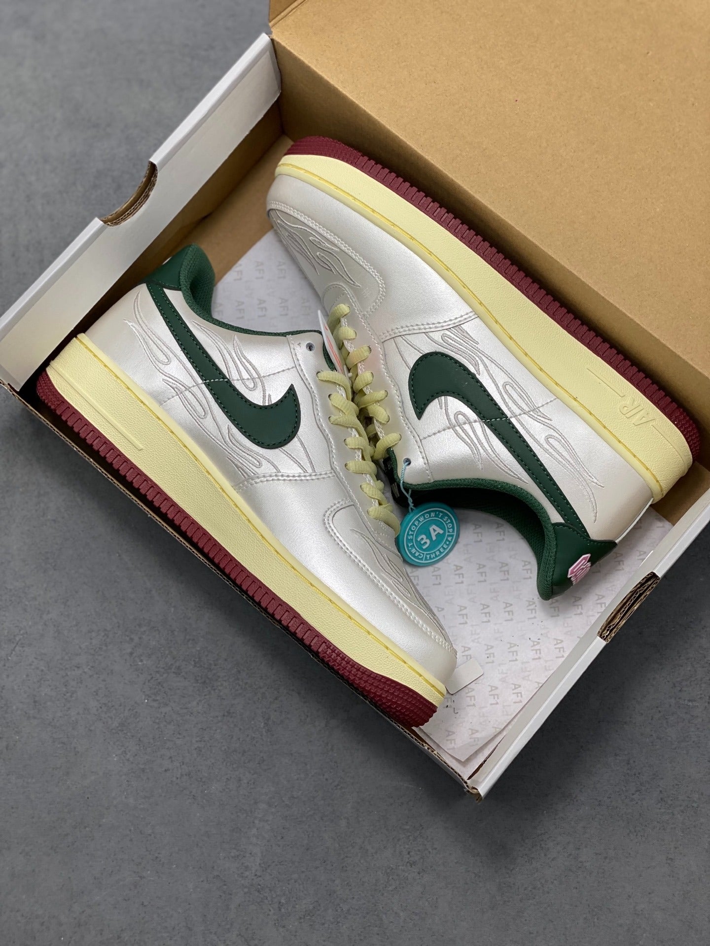 Nike Air Force 1 '07 Low "Pearlized Metallic & Green"