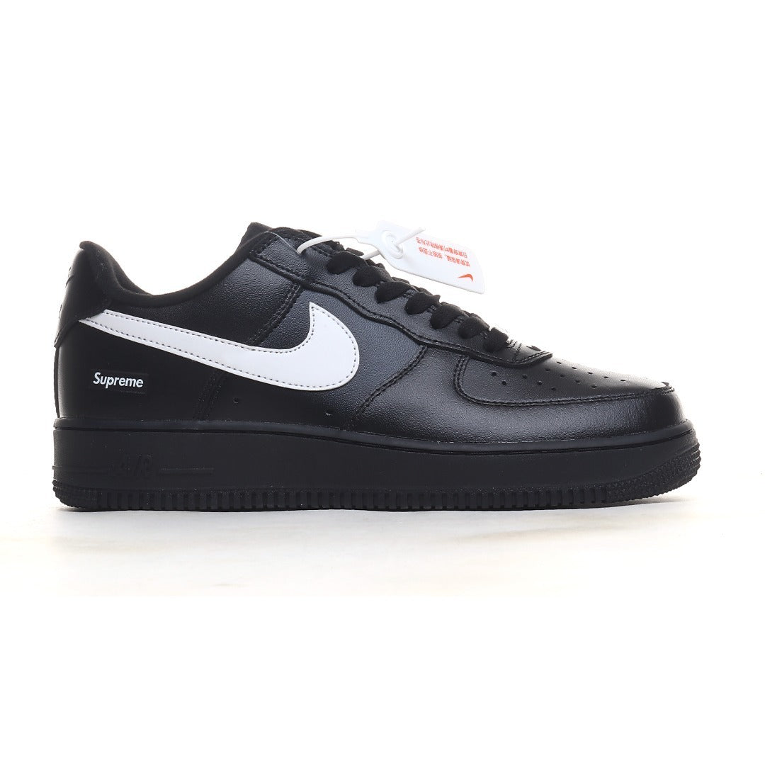 Nike Air Force 1 Low x Supreme "Black White