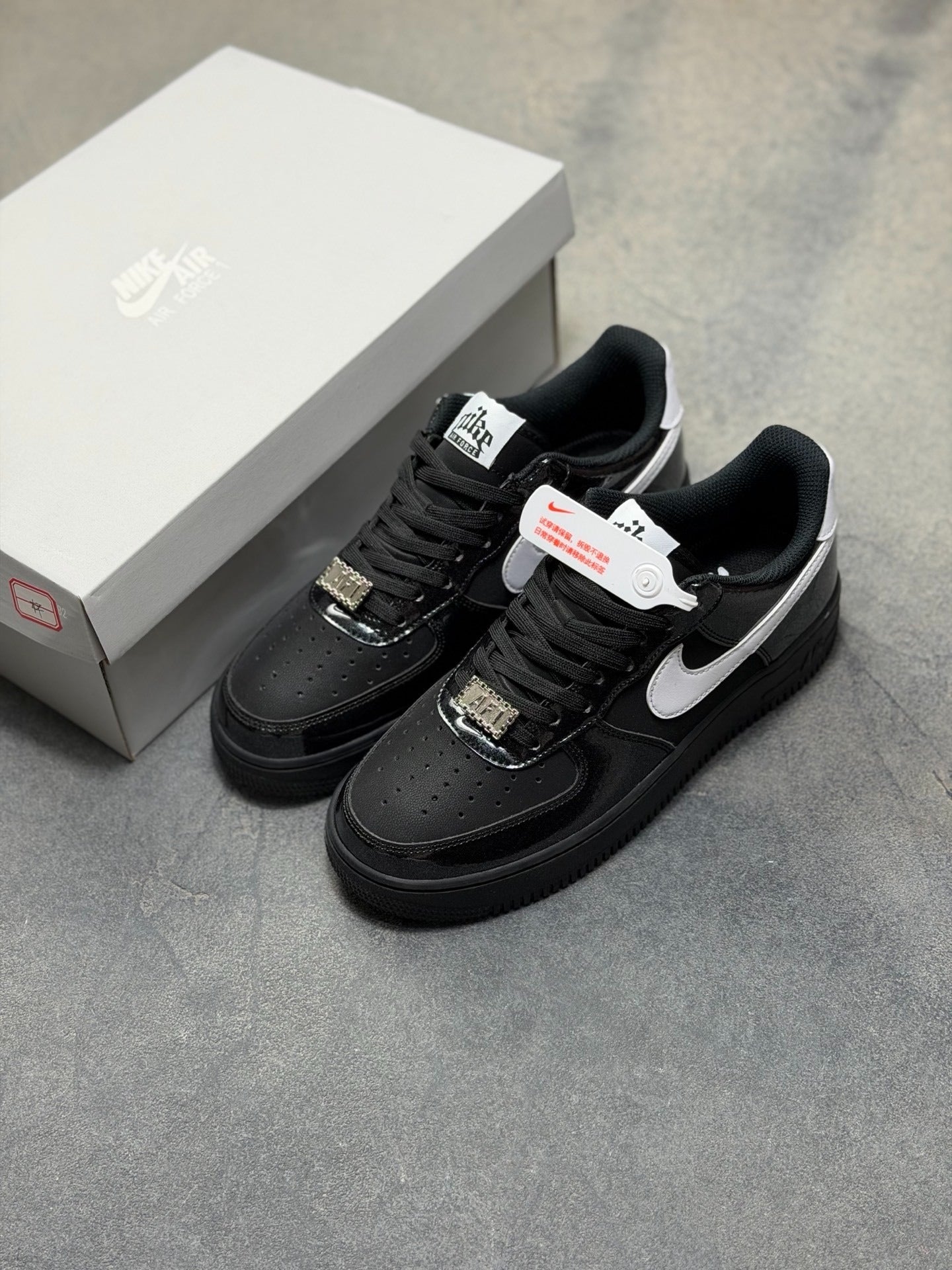 Nike Air Force 1 '07 Low Black Patent
