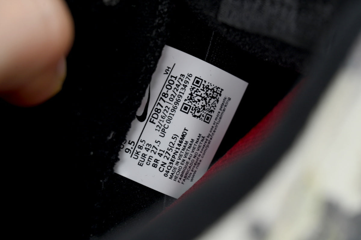 Nike SB Dunk Low x Supreme "Rammellzee"