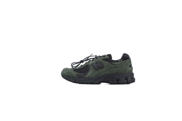 New Balance 2002R Gore-Tex 'Pine Green Black'