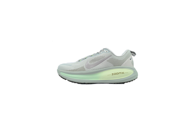 Nike Vomero 18 Running Shoes - Barely Green/Light Silver
