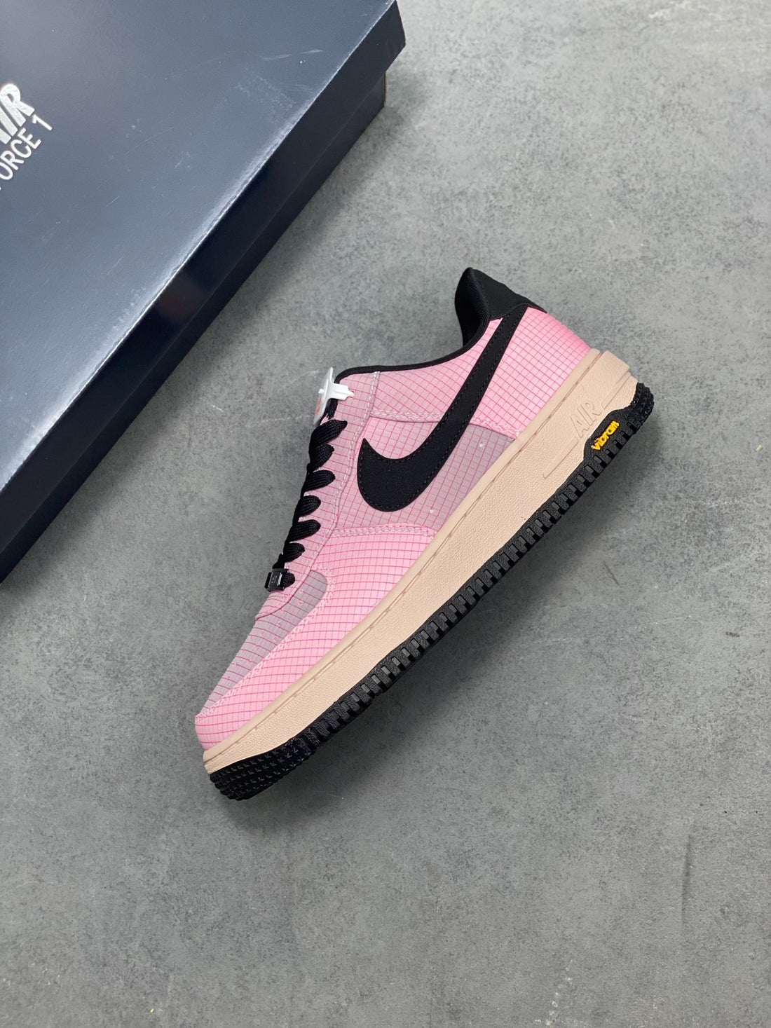 Nike Air Force 1 '07 Low "Pink Grid Ripstop"