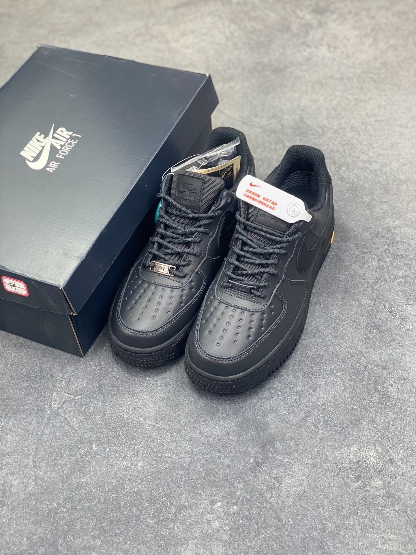 Nike Air Force 1 Gore-Tex Vibram
